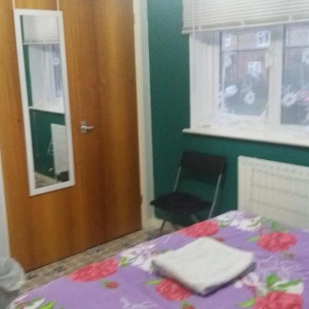 Spacious Double Room Located Within Walking Distance To Seaside And Town Dover Exteriör bild