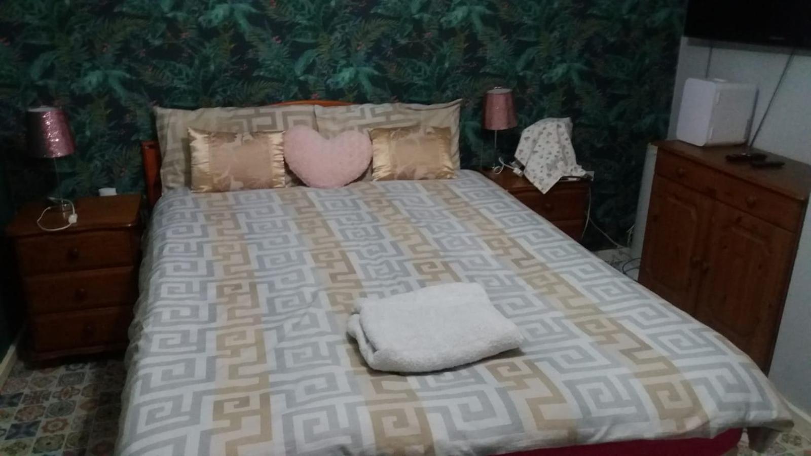 Spacious Double Room Located Within Walking Distance To Seaside And Town Dover Exteriör bild