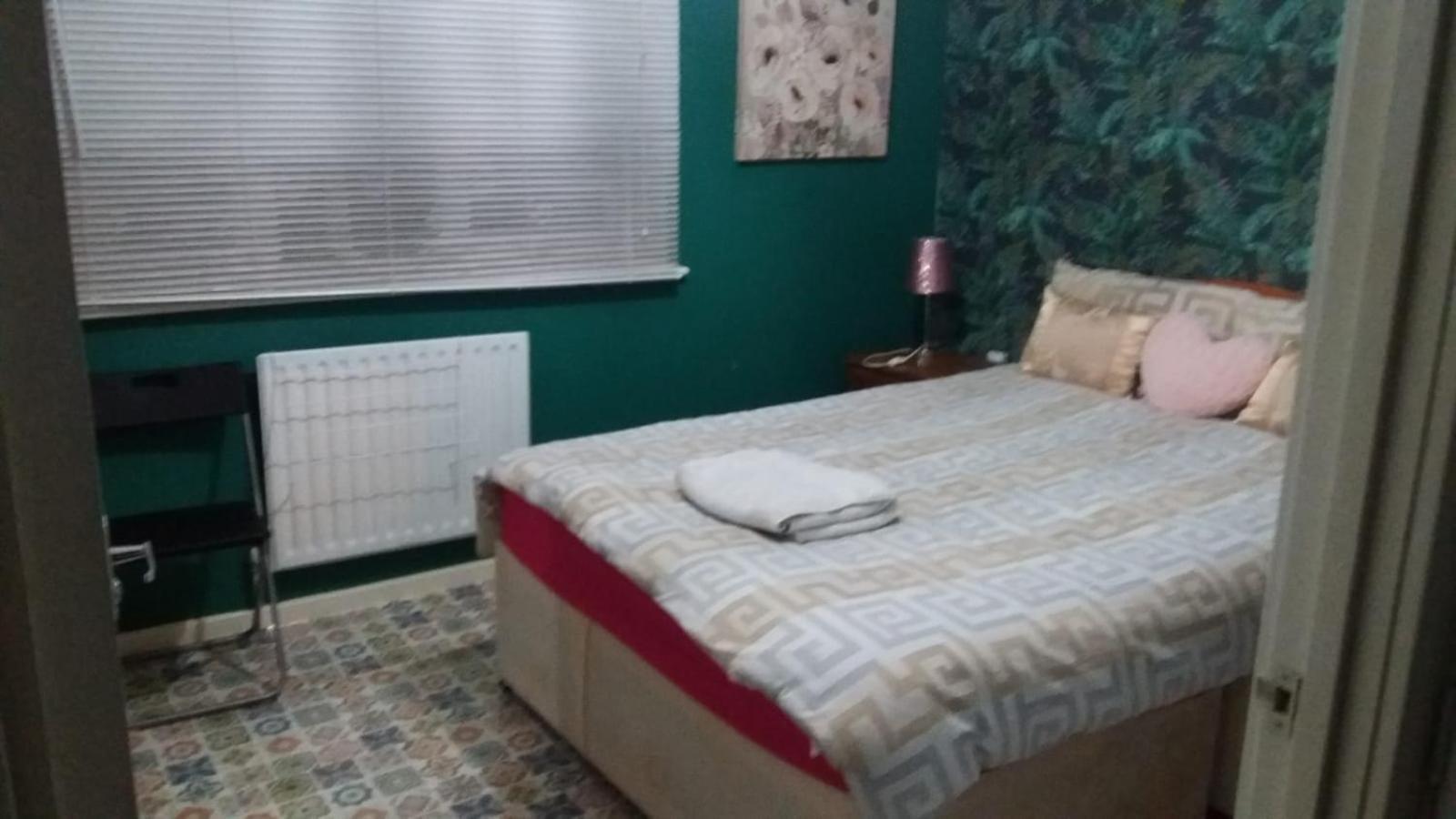 Spacious Double Room Located Within Walking Distance To Seaside And Town Dover Exteriör bild