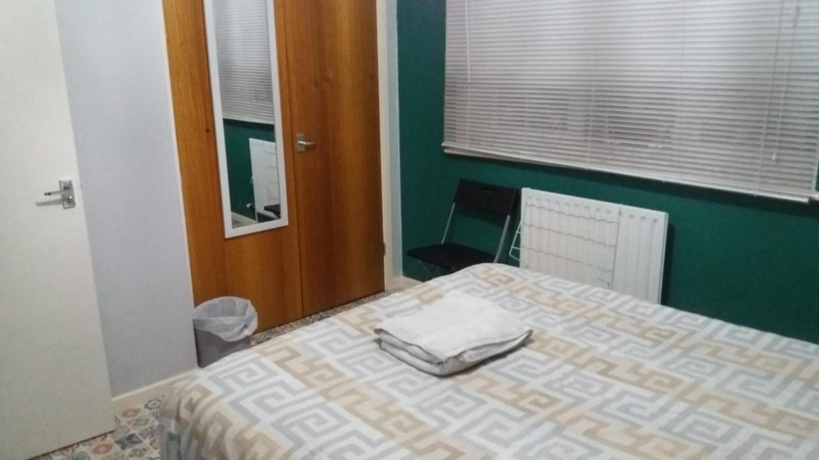 Spacious Double Room Located Within Walking Distance To Seaside And Town Dover Exteriör bild